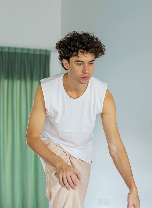 picture of physical therapist